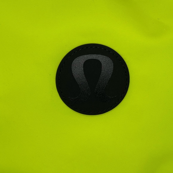 Lululemon New Crew Backpack - Picture 5 of 5